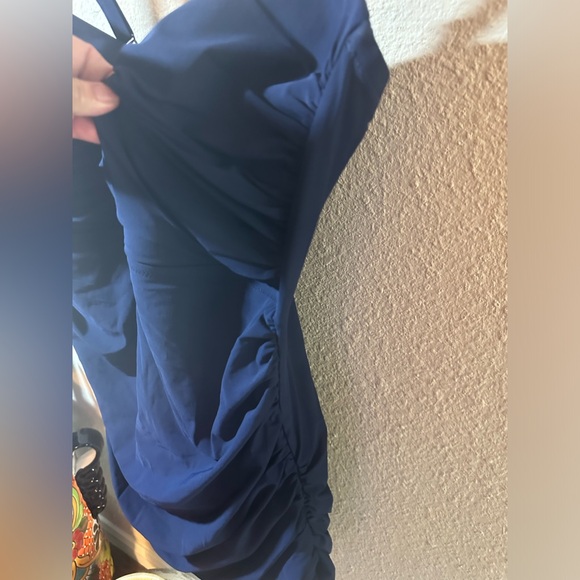 Profile by Gottex Navy Skirted One Piece. Rushed sides. 22w - Picture 5 of 5